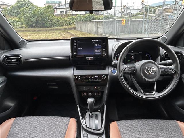 ヤリスクロス ハイブリッドZ アドベンチャー ワンオーナー☆純正ディスプレイオーディオ(Bluetooth/フルセグ)☆バックカメラ☆衝突軽減システム☆レーンアシスト☆BSM☆ACC☆ETC☆ハーフレザーシート☆パワーシート☆シートヒーター(42枚目)
