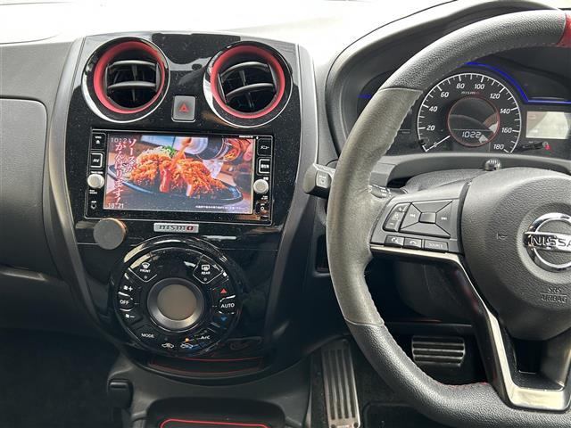 ノート ｅ－パワー　ニスモ　純正メモリナビ（ＣＤ／ＢＤ／ＢＴ／フルセグ）☆バックカメラ☆衝突軽減システム☆レーンアシスト☆オートライト☆ＥＴＣ☆スマートキー☆プッシュスタート☆電動格納ミラー☆純正１６インチＡＷ（20枚目）