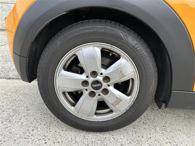 ＭＩＮＩ クーパー　純正ＨＤＤナビ（Ｂｌｕｅｔｏｏｔｈ／ＡＵＸ）☆ＥＴＣ☆アイドリングストップ☆電動格納ミラー☆プッシュスタート☆ＭＴモード☆純正１５インチＡＷ（14枚目）