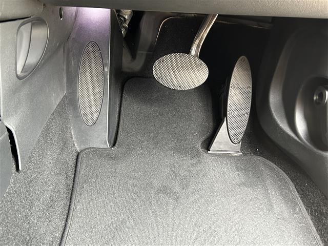 ＭＩＮＩ クーパー　純正ＨＤＤナビ（Ｂｌｕｅｔｏｏｔｈ／ＡＵＸ）☆ＥＴＣ☆アイドリングストップ☆電動格納ミラー☆プッシュスタート☆ＭＴモード☆純正１５インチＡＷ（34枚目）