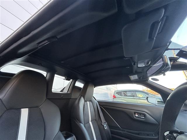 S660 α 純正ディスプレイオーディオ(Bluetooth)☆バックカメラ☆衝突軽減☆デジタルインナーミラー☆クルコン☆ETC☆ハーフレザーシート☆シートヒーター☆前後ドラレコ☆USB/HDM☆HKSマフラー(31枚目)