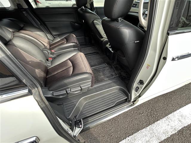 エルグランド 250ハイウェイスターS NISMOエアロ☆純正ナビ(CD/DVD/BT/フルセグ)☆フリップダウンモニター☆全方位カメラ☆コーナーセンサー☆クルーズコントロール☆ETC☆両側パワースライドドア☆NISMO18インチAW(32枚目)