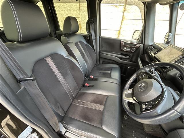 Ｎ－ＢＯＸカスタム Ｇ・Ｌターボホンダセンシング　純正８インチナビ（ＣＤ／ＤＶＤ／ＢＴ／フルセグ）☆バックカメラ☆衝突軽減システム☆レーンアシスト☆レーダークルーズ☆ＥＴＣ☆両側パワースライドドア☆前後ドライブレコーダー☆オートライト☆パドルシフト（22枚目）