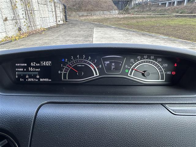 Ｎ－ＢＯＸカスタム Ｇ・Ｌターボホンダセンシング　純正８インチナビ（ＣＤ／ＤＶＤ／ＢＴ／フルセグ）☆バックカメラ☆衝突軽減システム☆レーンアシスト☆レーダークルーズ☆ＥＴＣ☆両側パワースライドドア☆前後ドライブレコーダー☆オートライト☆パドルシフト（35枚目）