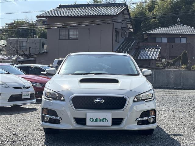 １．６ＧＴ－Ｓアイサイト　４ＷＤ／純正メモリーナビ／フルセグＴＶ／Ｂｌｕｅｔｏｏｔｈ再生／バックカメラ／アイサイト／レーダークルーズコントロール／パドルシフト／ステアリングスイッチ／ＥＴＣ／ＨＩＤオートライト／フォグライト(4枚目)