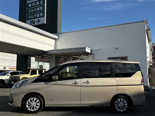 セレナ Ｘ　福祉車両／サイドリフト＋リア全自動リフター／１オーナー／純９型ナビ／全方位カメラ／前後ドラレコ／エマージェンシーブレーキ／車線逸脱警報／コーナーセンサー／ＢＳＭ／クルコン／両パワスラ／ＥＴＣ２．０（8枚目）