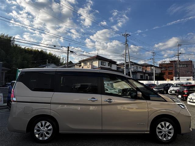 セレナ Ｘ　福祉車両／サイドリフト＋リア全自動リフター／１オーナー／純９型ナビ／全方位カメラ／前後ドラレコ／エマージェンシーブレーキ／車線逸脱警報／コーナーセンサー／ＢＳＭ／クルコン／両パワスラ／ＥＴＣ２．０（9枚目）