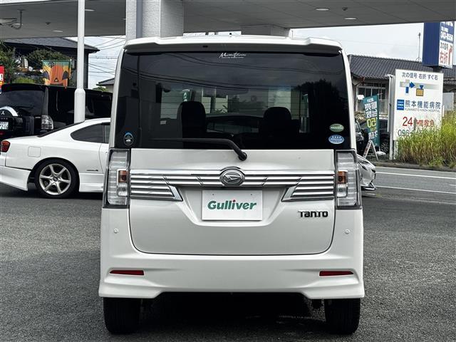 タント カスタムＲＳ　トップエディションＳＡＩＩ　社外ナビ／バックカメラ／フリップダウンモニター／衝突軽減ブレーキ／前後ドライブレコーダー／両側パワースライドドア／ＥＴＣ／スマートキー／ＬＥＤオートライト／フォグランプ／純正１５インチＡＷ（5枚目）