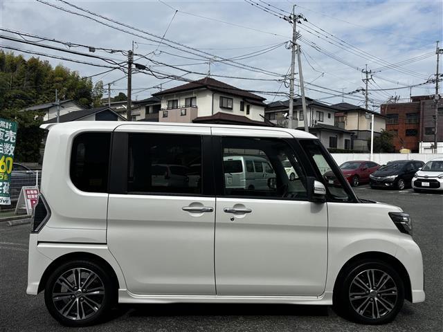 タント カスタムＲＳ　トップエディションＳＡＩＩ　社外ナビ／バックカメラ／フリップダウンモニター／衝突軽減ブレーキ／前後ドライブレコーダー／両側パワースライドドア／ＥＴＣ／スマートキー／ＬＥＤオートライト／フォグランプ／純正１５インチＡＷ（7枚目）