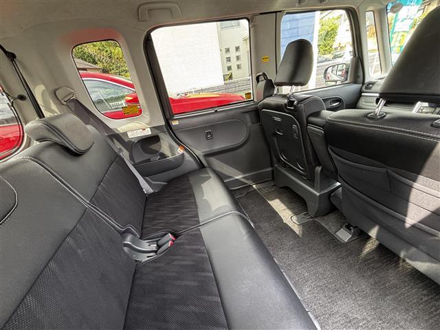 タント カスタムＲＳ　トップエディションＳＡＩＩ　社外ナビ／バックカメラ／フリップダウンモニター／衝突軽減ブレーキ／前後ドライブレコーダー／両側パワースライドドア／ＥＴＣ／スマートキー／ＬＥＤオートライト／フォグランプ／純正１５インチＡＷ（18枚目）