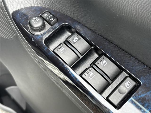 タント カスタムＲＳ　トップエディションＳＡＩＩ　社外ナビ／バックカメラ／フリップダウンモニター／衝突軽減ブレーキ／前後ドライブレコーダー／両側パワースライドドア／ＥＴＣ／スマートキー／ＬＥＤオートライト／フォグランプ／純正１５インチＡＷ（27枚目）
