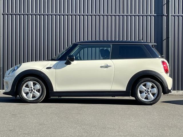 ＬＩＢＥＲＡＬＡは全国に約４０店舗以上※。どの店舗の在庫でもお近くのＬＩＢＥＲＡＬＡでご購入いただけます。※２０２３年１１月現在