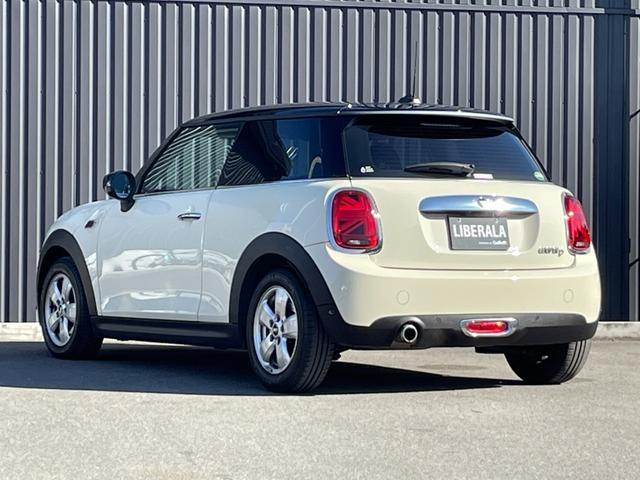 全国納車可能※です！全国のＬＩＢＥＲＡＬＡ、もしくはガリバーグループ直営店舗のどこでも納車が可能です。※車両運搬費がかかります。