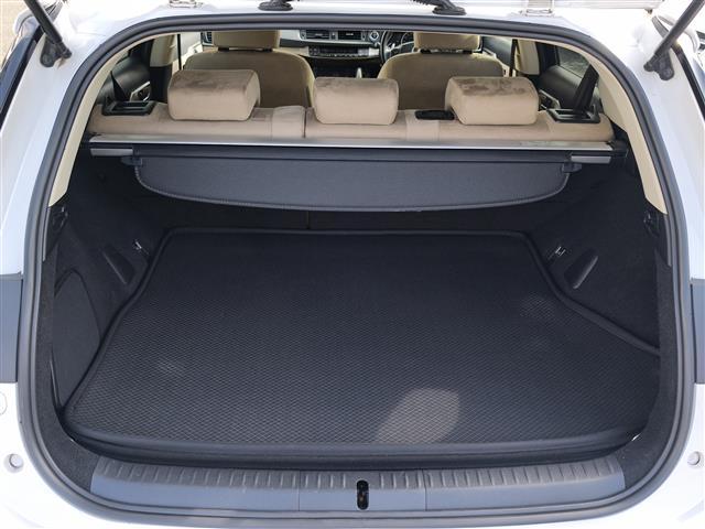 CT 200h バージョンC 後期/純正ナビ/フルTV/BT/CD/DVD/バックカメラ/レーダークルコン/衝突軽減/コーナーセンサー/レーンキープ/パドルシフト/オートLEDライト/オートハイビーム/パワーS/シートヒータ(17枚目)