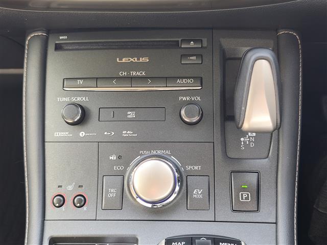 CT 200h バージョンC 後期/純正ナビ/フルTV/BT/CD/DVD/バックカメラ/レーダークルコン/衝突軽減/コーナーセンサー/レーンキープ/パドルシフト/オートLEDライト/オートハイビーム/パワーS/シートヒータ(19枚目)