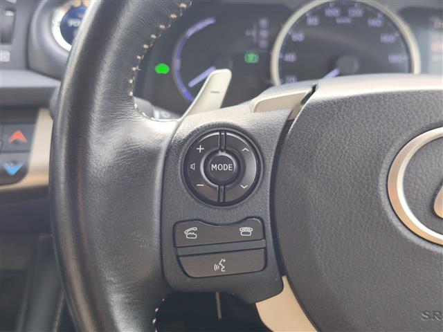 CT 200h バージョンC 後期/純正ナビ/フルTV/BT/CD/DVD/バックカメラ/レーダークルコン/衝突軽減/コーナーセンサー/レーンキープ/パドルシフト/オートLEDライト/オートハイビーム/パワーS/シートヒータ(21枚目)