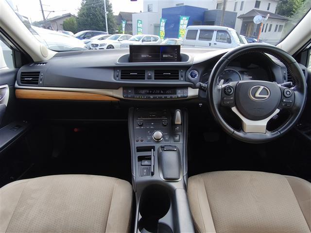 CT 200h バージョンC 後期/純正ナビ/フルTV/BT/CD/DVD/バックカメラ/レーダークルコン/衝突軽減/コーナーセンサー/レーンキープ/パドルシフト/オートLEDライト/オートハイビーム/パワーS/シートヒータ(34枚目)