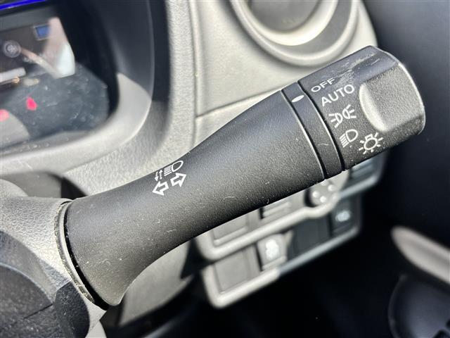 ノート ｅ－パワー　Ｘ　純正ナビ全方位カメラエマージェンシーブレーキ車線逸脱警報アダプティブクルーズコントロールインテリジェントルームミラーコーナーセンサー前後ドライブレコーダーＥＴＣステアリングリモコンＬＥＤオートライト（25枚目）