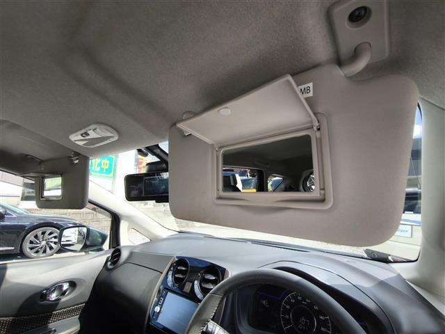 ノート ｅ－パワー　メダリスト　純正ナビ／アラウンドビューモニター／インテリジェントルームミラー／エマージェンシーブレーキ／レーンキープアシスト／踏み間違い防止／ハーフレザーシート／オートＬＥＤヘッドライト／ＥＴＣ／純正１５ＡＷ（28枚目）