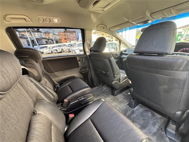 オデッセイ アブソルート・EX 純正ナビ/全方囲カメラ/バックカメラ/後席用モニター/両側パワースライドドア/クルーズコントロール/パドルシフト/アイドリングストップ/ビルトインETC/フルセグTV/Bluetooth/CD/DVD(17枚目)