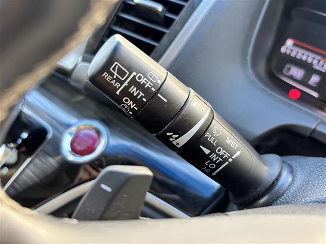 オデッセイ アブソルート・EX 純正ナビ/全方囲カメラ/バックカメラ/後席用モニター/両側パワースライドドア/クルーズコントロール/パドルシフト/アイドリングストップ/ビルトインETC/フルセグTV/Bluetooth/CD/DVD(27枚目)