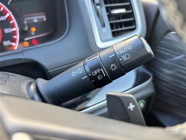 オデッセイ アブソルート・EX 純正ナビ/全方囲カメラ/バックカメラ/後席用モニター/両側パワースライドドア/クルーズコントロール/パドルシフト/アイドリングストップ/ビルトインETC/フルセグTV/Bluetooth/CD/DVD(28枚目)