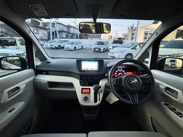 ムーヴ X 純正ナビ/ワンセグTV/CD/純正14インチアルミホイル/オートライト/プッシュスタート/純正フロアマット/純正ドアバイザー/横滑り防止/盗難防止装置/保証書/取扱説明(23枚目)