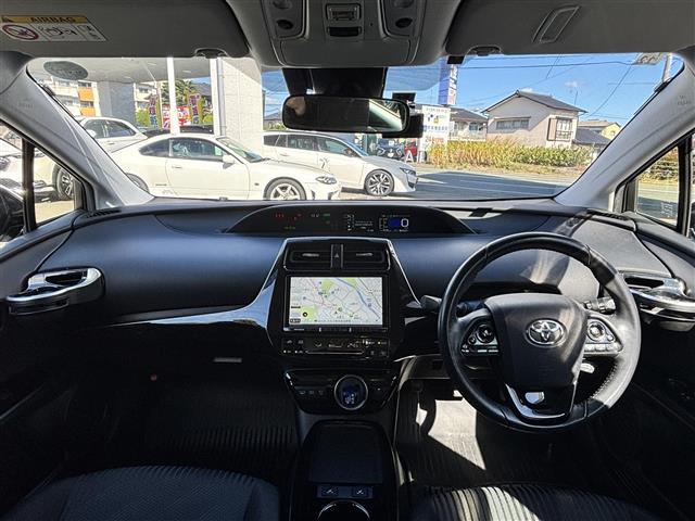 プリウスPHV A モデリスタエアロ/1オナ/社外ナビ/全周囲カメラ/レーダークルコン/衝突軽減/レーンキープ/コーナーセンサー/PKSB/BSM/社外18インチAW/フルセグTV/Bluetooth/CD/DVD(32枚目)