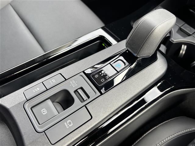 プリウス Z 純ナビ/全周囲カメラ/レーダークルコン/プリクラッシュ/コーナーセンサー/RCTA/PKSB/RSA/シートヒーター/エアシート/ETC/フルセグTV/Bluetooth/Miracast(20枚目)