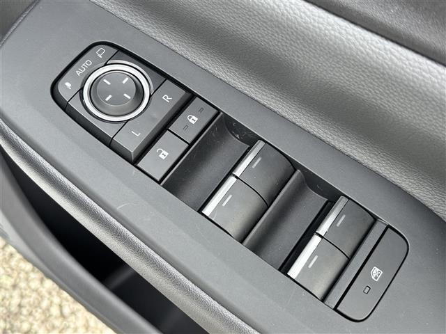 プリウス Z 純ナビ/全周囲カメラ/レーダークルコン/プリクラッシュ/コーナーセンサー/RCTA/PKSB/RSA/シートヒーター/エアシート/ETC/フルセグTV/Bluetooth/Miracast(33枚目)