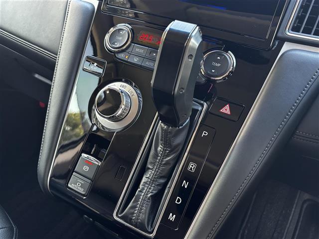 デリカD:5 P 2インチアップ/バンパーガード/BATTLEZマフラー/RAYS18インチAW/アルパイン11インチナビ/全周囲カメラ/両側パワースライドドア/レーダークルコン/レザーシート(23枚目)