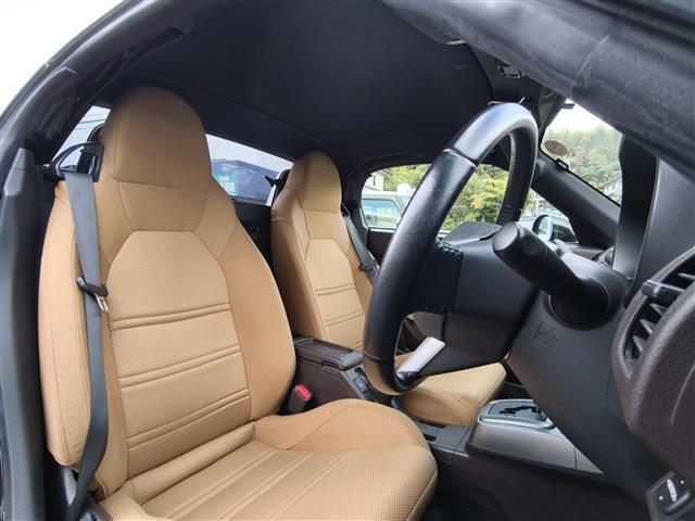 コペン セロ 純正ナビ/ワンセグTV/CD/AM/FM/バックカメラ/革巻きステアリング/ステアリングスイッチ/シートヒーター/プッシュスタート/スマートキー/純正16インチAW/純正フロアマット/ETC(14枚目)