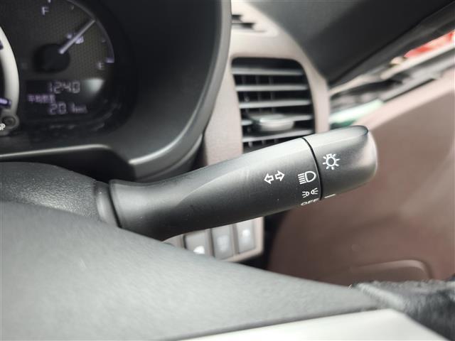 コペン セロ 純正ナビ/ワンセグTV/CD/AM/FM/バックカメラ/革巻きステアリング/ステアリングスイッチ/シートヒーター/プッシュスタート/スマートキー/純正16インチAW/純正フロアマット/ETC(25枚目)