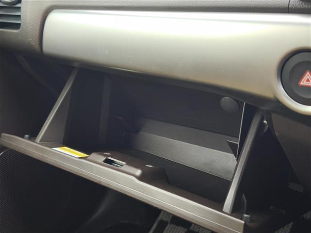 コペン セロ 純正ナビ/ワンセグTV/CD/AM/FM/バックカメラ/革巻きステアリング/ステアリングスイッチ/シートヒーター/プッシュスタート/スマートキー/純正16インチAW/純正フロアマット/ETC(27枚目)