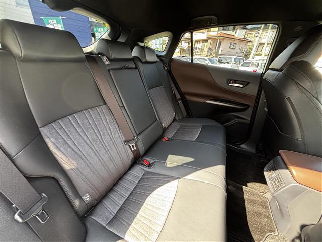 ハリアーハイブリッド Ｇ　モデリスタエアロ／１２．３インチナビ／バックカメラ／レーダークルーズコントロール／衝突被害軽減ブレーキ／レーンキープアシスト／コーナーセンサー／ＢＳＭ／置くだけ充電／フルセグＴＶ／Ｂｌｕｅｔｏｏｔｈ（16枚目）