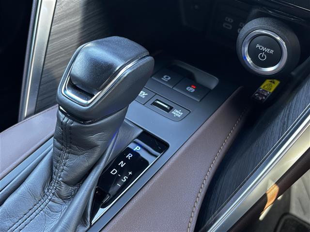 ハリアーハイブリッド Ｇ　モデリスタエアロ／１２．３インチナビ／バックカメラ／レーダークルーズコントロール／衝突被害軽減ブレーキ／レーンキープアシスト／コーナーセンサー／ＢＳＭ／置くだけ充電／フルセグＴＶ／Ｂｌｕｅｔｏｏｔｈ（20枚目）