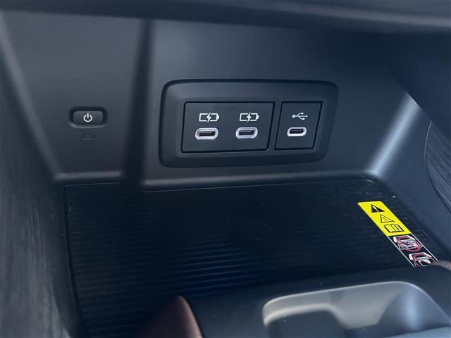 ハリアーハイブリッド Ｇ　モデリスタエアロ／１２．３インチナビ／バックカメラ／レーダークルーズコントロール／衝突被害軽減ブレーキ／レーンキープアシスト／コーナーセンサー／ＢＳＭ／置くだけ充電／フルセグＴＶ／Ｂｌｕｅｔｏｏｔｈ（26枚目）