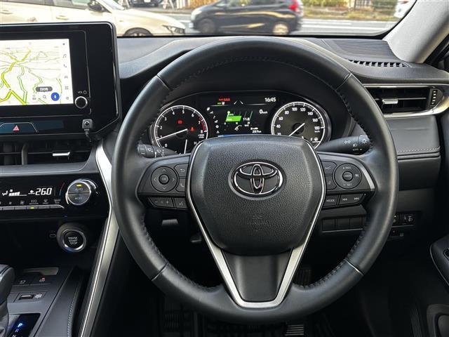 ハリアー Ｓ　純正ディスプレイオーディオ／バックカメラ／プリクラッシュセーフティ／レーントレーシングアシスト／クリアランスソナー／レーダークルコン／ロードサインアシスト／先行車発進告知／純正１９インチＡＷ／フルＴＶ（9枚目）