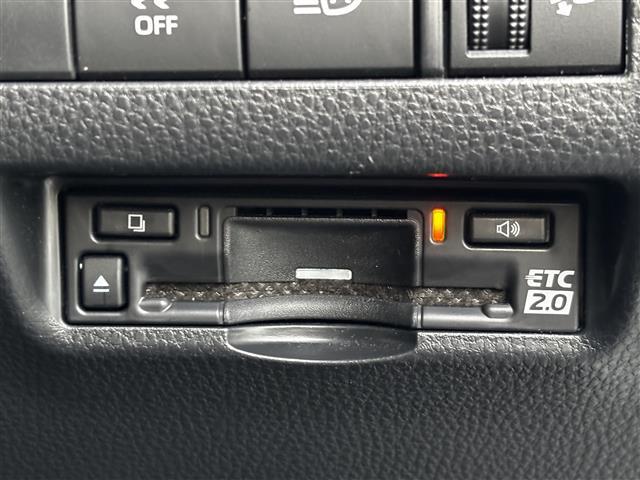 ハリアー Ｓ　純正ディスプレイオーディオ／バックカメラ／プリクラッシュセーフティ／レーントレーシングアシスト／クリアランスソナー／レーダークルコン／ロードサインアシスト／先行車発進告知／純正１９インチＡＷ／フルＴＶ（21枚目）