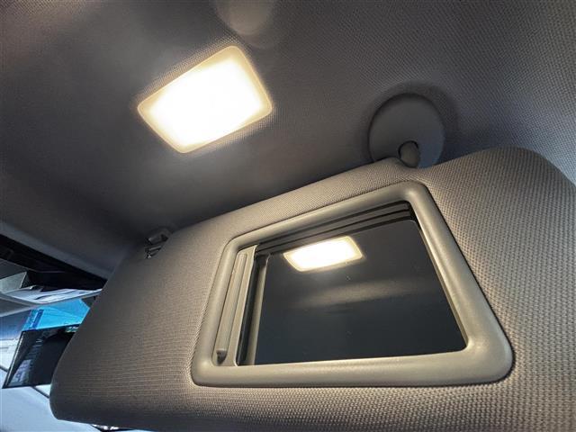 ハリアー Ｓ　純正ディスプレイオーディオ／バックカメラ／プリクラッシュセーフティ／レーントレーシングアシスト／クリアランスソナー／レーダークルコン／ロードサインアシスト／先行車発進告知／純正１９インチＡＷ／フルＴＶ（24枚目）