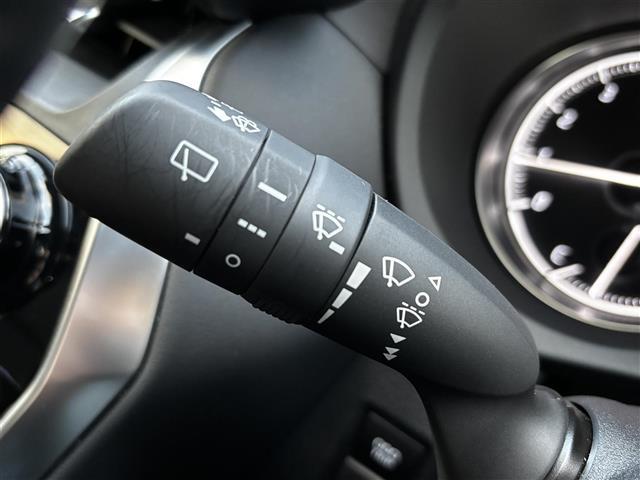 ハリアー Ｓ　純正ディスプレイオーディオ／バックカメラ／プリクラッシュセーフティ／レーントレーシングアシスト／クリアランスソナー／レーダークルコン／ロードサインアシスト／先行車発進告知／純正１９インチＡＷ／フルＴＶ（26枚目）