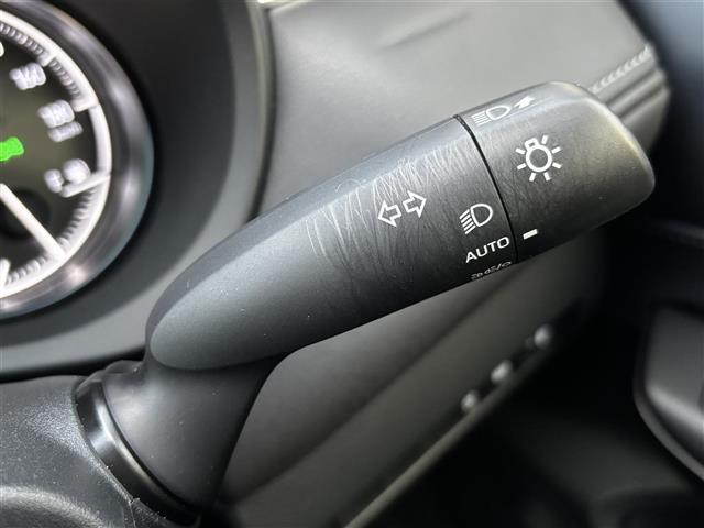 ハリアー Ｓ　純正ディスプレイオーディオ／バックカメラ／プリクラッシュセーフティ／レーントレーシングアシスト／クリアランスソナー／レーダークルコン／ロードサインアシスト／先行車発進告知／純正１９インチＡＷ／フルＴＶ（27枚目）