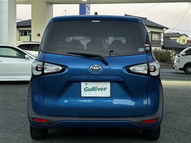 シエンタ Ｘ　メモリーナビ／フルセグテレビ／Ｂｌｕｅｔｏｏｔｈ／ＣＤ／ＤＶＤ／バックカメラ／ドライブレコーダー／ＥＴＣ／片側電動スライドドア／オートハイビーム／衝突軽減ブレーキ／横滑り防止／車線逸脱防止（5枚目）