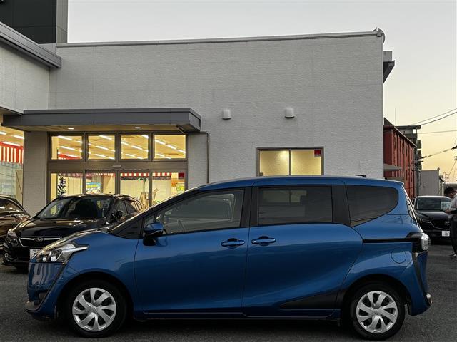 シエンタ Ｘ　メモリーナビ／フルセグテレビ／Ｂｌｕｅｔｏｏｔｈ／ＣＤ／ＤＶＤ／バックカメラ／ドライブレコーダー／ＥＴＣ／片側電動スライドドア／オートハイビーム／衝突軽減ブレーキ／横滑り防止／車線逸脱防止（6枚目）