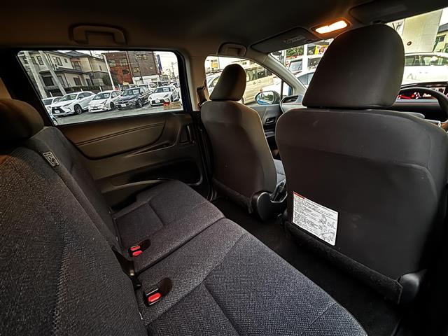 シエンタ Ｘ　メモリーナビ／フルセグテレビ／Ｂｌｕｅｔｏｏｔｈ／ＣＤ／ＤＶＤ／バックカメラ／ドライブレコーダー／ＥＴＣ／片側電動スライドドア／オートハイビーム／衝突軽減ブレーキ／横滑り防止／車線逸脱防止（16枚目）