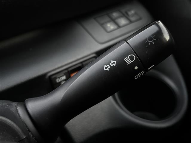 シエンタ Ｘ　メモリーナビ／フルセグテレビ／Ｂｌｕｅｔｏｏｔｈ／ＣＤ／ＤＶＤ／バックカメラ／ドライブレコーダー／ＥＴＣ／片側電動スライドドア／オートハイビーム／衝突軽減ブレーキ／横滑り防止／車線逸脱防止（26枚目）