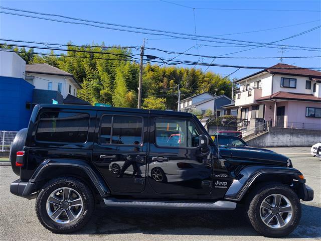 ジープ・ラングラーアンリミテッド サハラ 純正ナビ/バックカメラ/ALPINEスピーカ/アダプティブクルーズコントロール/革シート/シートヒーター/革巻きステアリング/ステアリングスイッチ/LEDオートライト/コーナーセンサー/ETC/BT(7枚目)