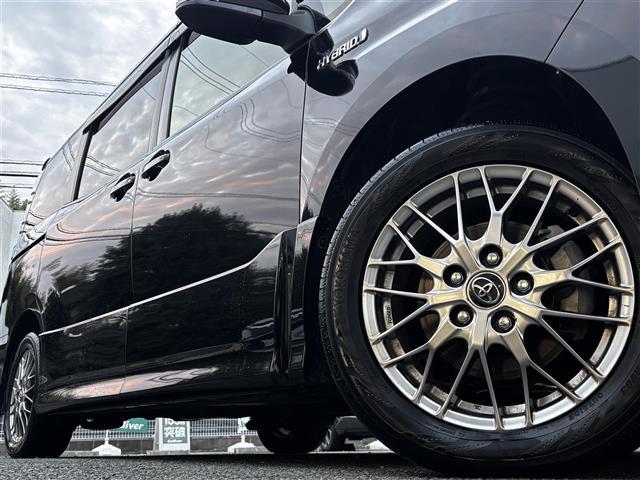 ヴォクシー ハイブリッドZS ワンオーナー/両側パワースライドドア/純正10インチナビ/フルセグTV/Bluetooth/CD/DVD/クルーズコントロール/プリクラッシュセーフティー/レーンディパーチャーアラート/先行車発進告知(8枚目)