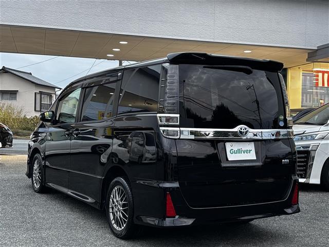 ヴォクシー ハイブリッドZS ワンオーナー/両側パワースライドドア/純正10インチナビ/フルセグTV/Bluetooth/CD/DVD/クルーズコントロール/プリクラッシュセーフティー/レーンディパーチャーアラート/先行車発進告知(31枚目)