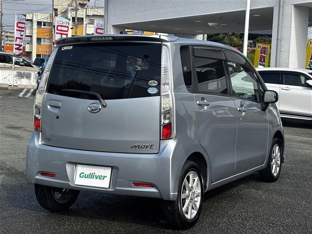 ムーヴ カスタム　Ｘ　純正７インチナビ／ワンセグＴＶ／ＣＤ／ＤＶＤ／アイドリングストップ／電動電格ミラー／ＥＴＣ／純正フロアマット／純正ドアバイザー／プッシュスタート／スマートキー（3枚目）